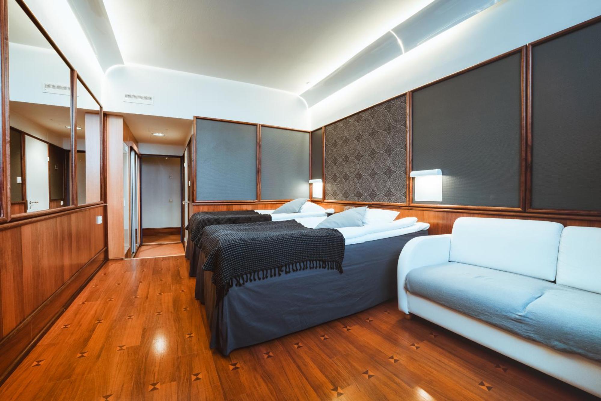 Hotel Royal Рука Екстериор снимка